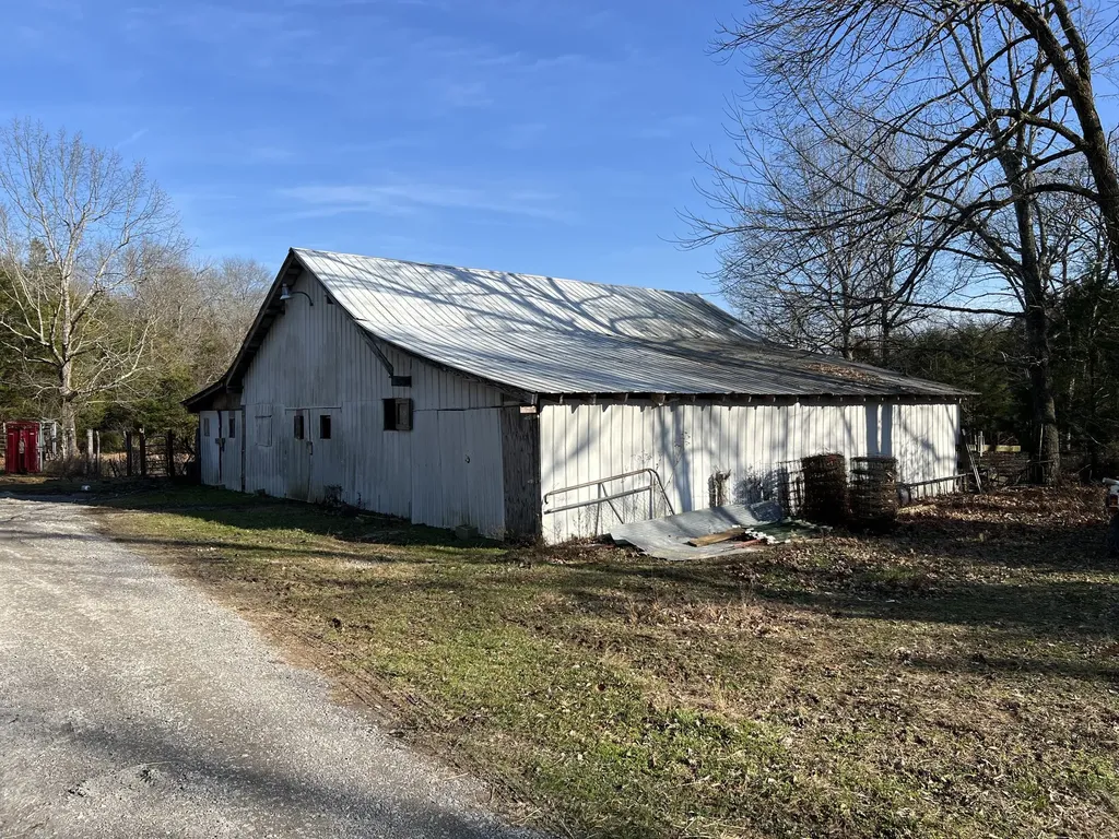 1197 Africa Road Lebanon TN 37087