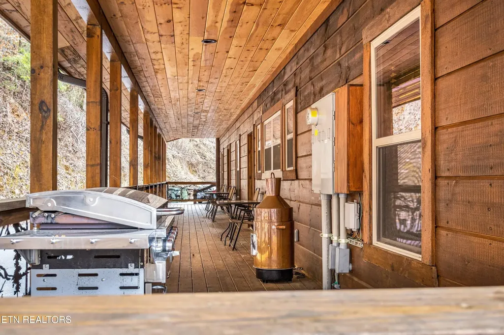 173 Rafter Road Tellico Plains TN 37385