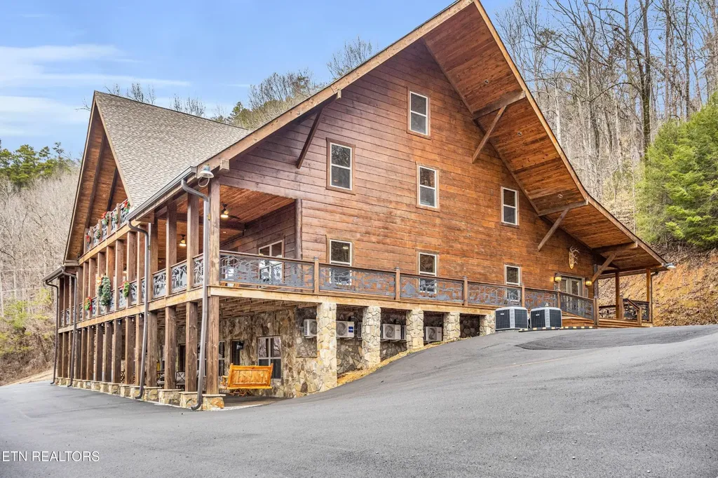 173 Rafter Road Tellico Plains TN 37385