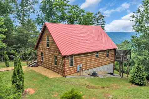 2007 Laurel Lake Drive Monteagle TN 37356