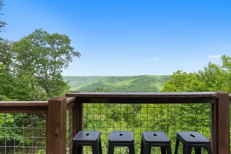 2007 Laurel Lake Drive Monteagle TN 37356
