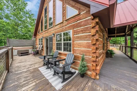 2007 Laurel Lake Drive Monteagle TN 37356