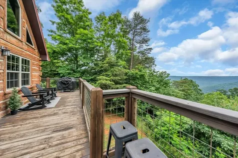 2007 Laurel Lake Drive Monteagle TN 37356