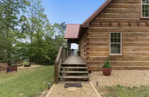 2007 Laurel Lake Drive Monteagle TN 37356