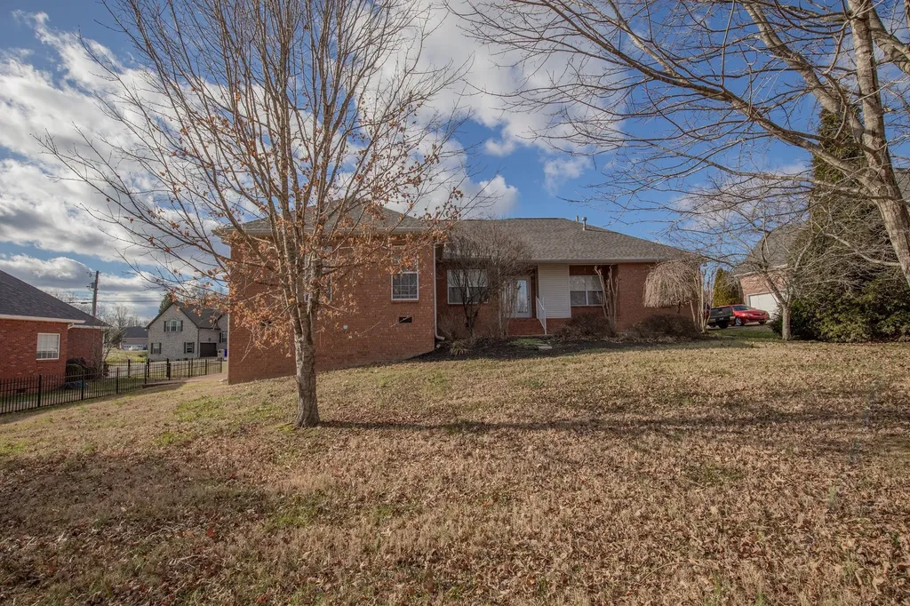 106 Bedrock Drive White House TN 37188