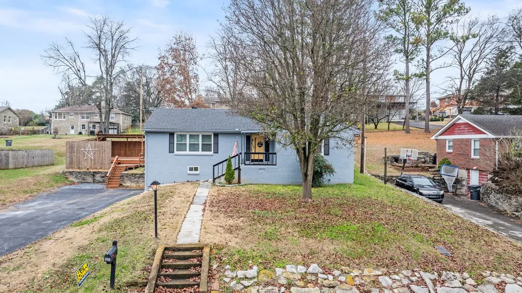 808 3rd Avenue Fayetteville TN 37334