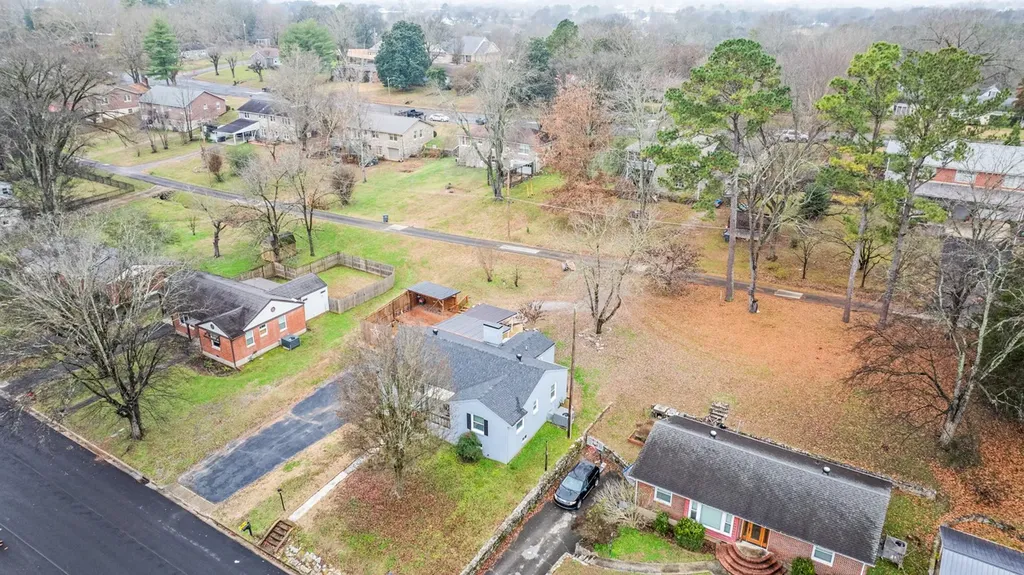 808 3rd Avenue Fayetteville TN 37334