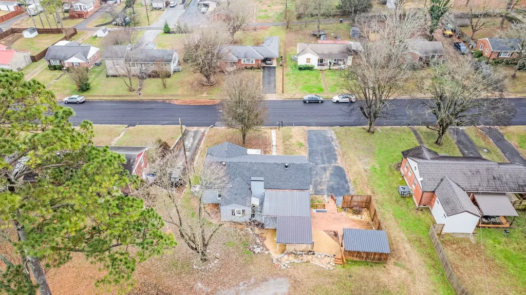 808 3rd Avenue Fayetteville TN 37334