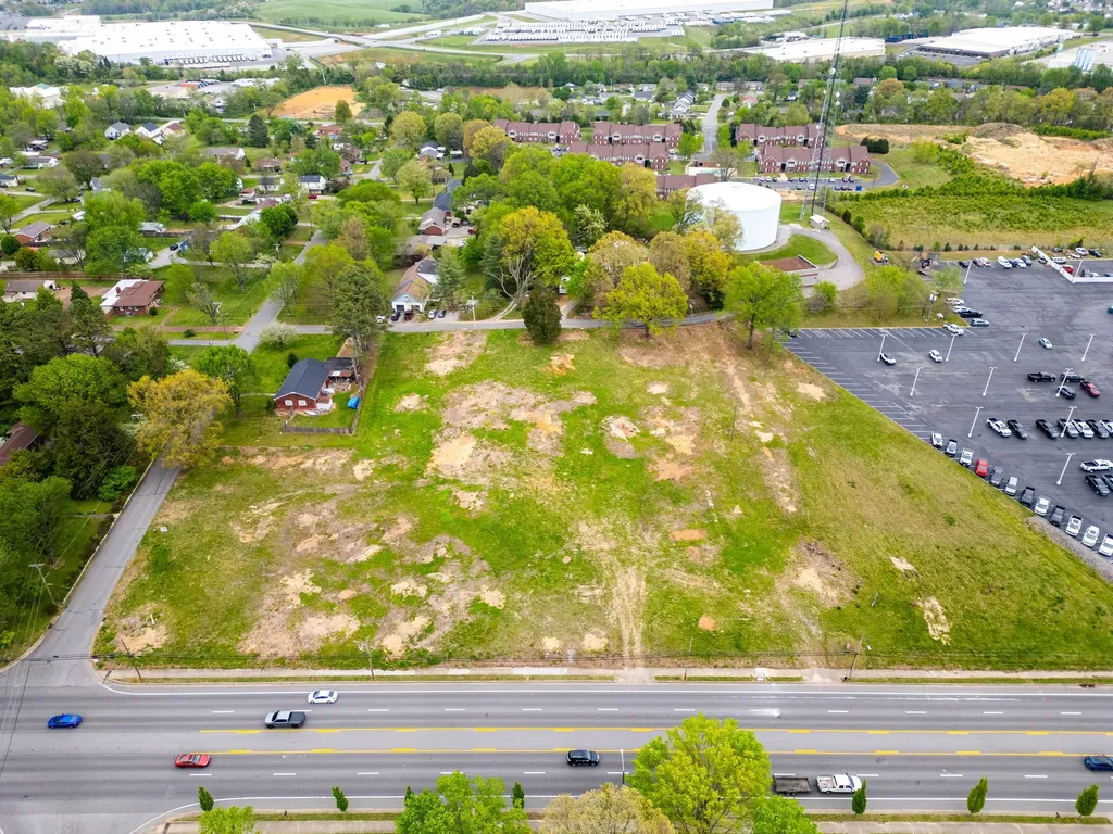 2504 Memorial Boulevard Springfield TN 37172