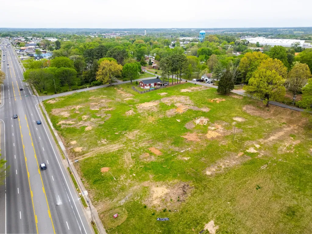 2504 Memorial Boulevard Springfield TN 37172
