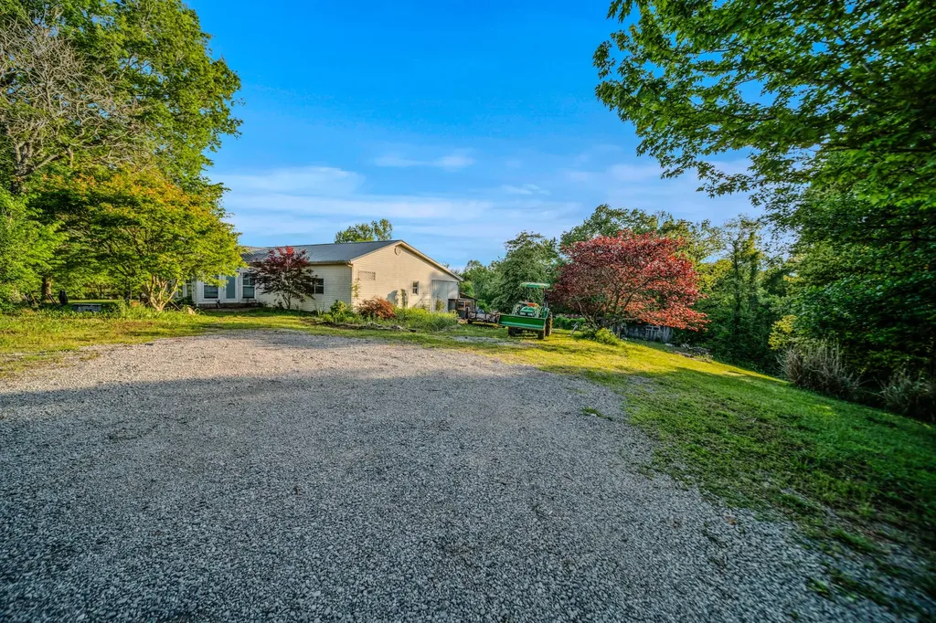2000 Myers Cove Road Mcminnville TN 37110