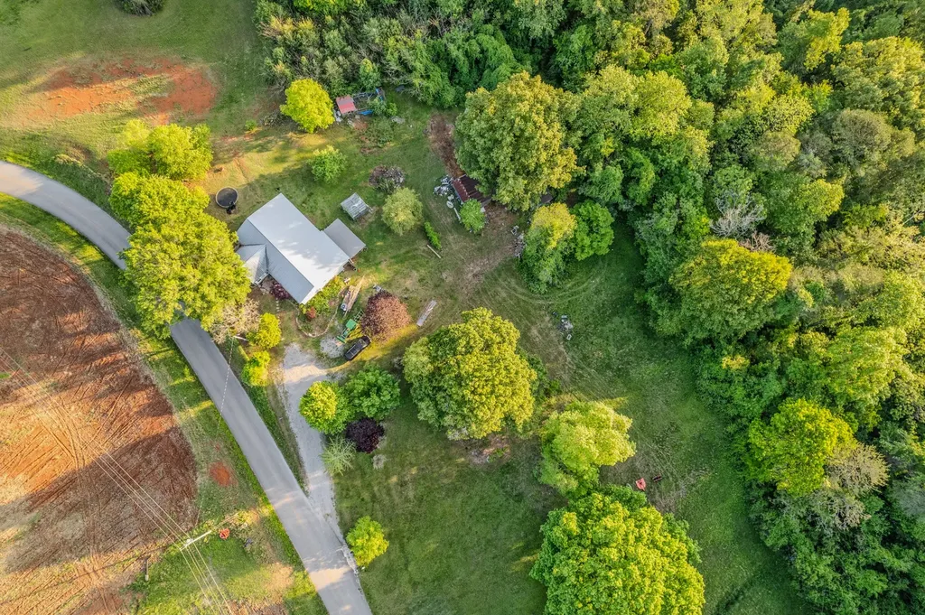 2000 Myers Cove Road Mcminnville TN 37110