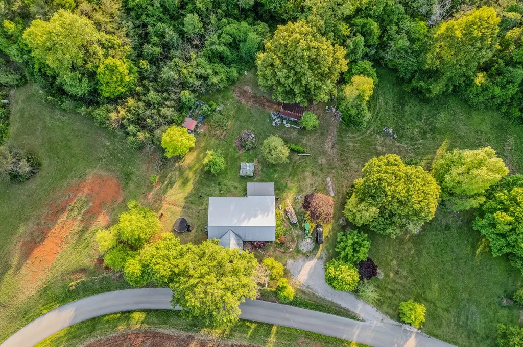 2000 Myers Cove Road Mcminnville TN 37110