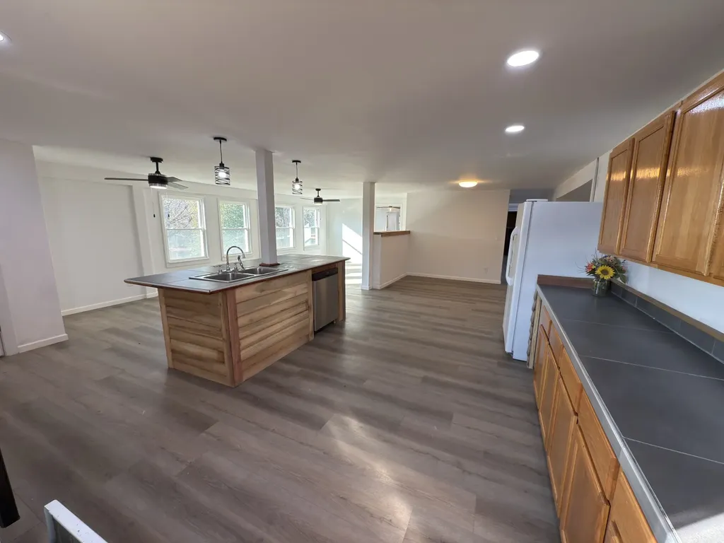 2000 Myers Cove Road Mcminnville TN 37110