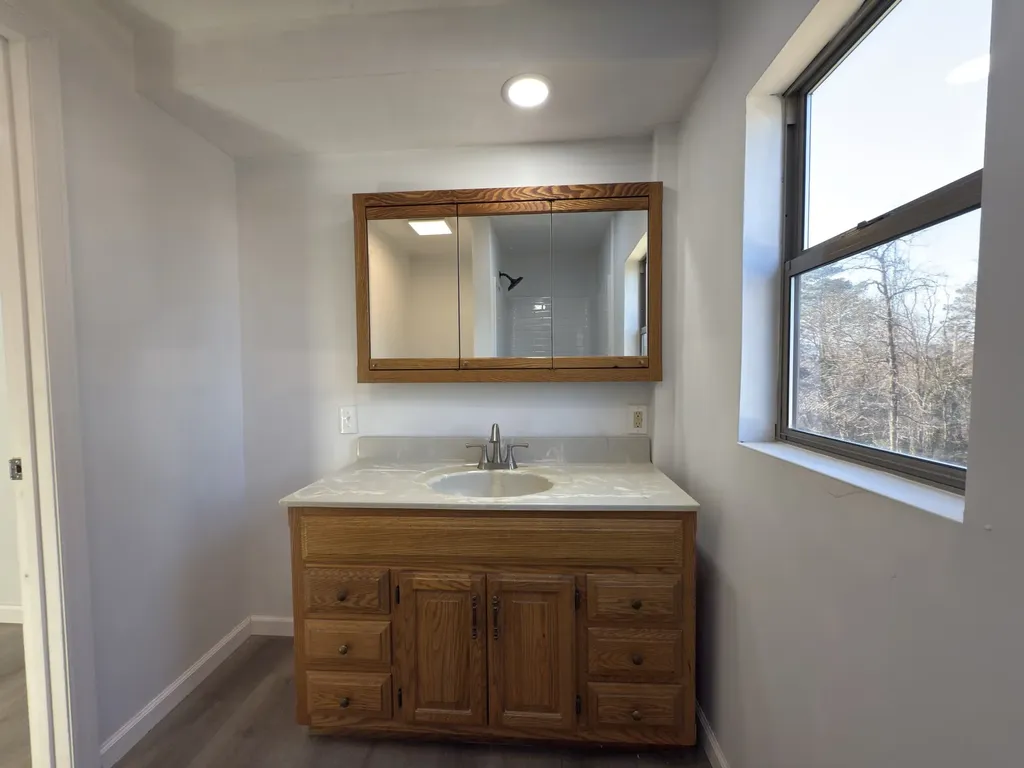 2000 Myers Cove Road Mcminnville TN 37110