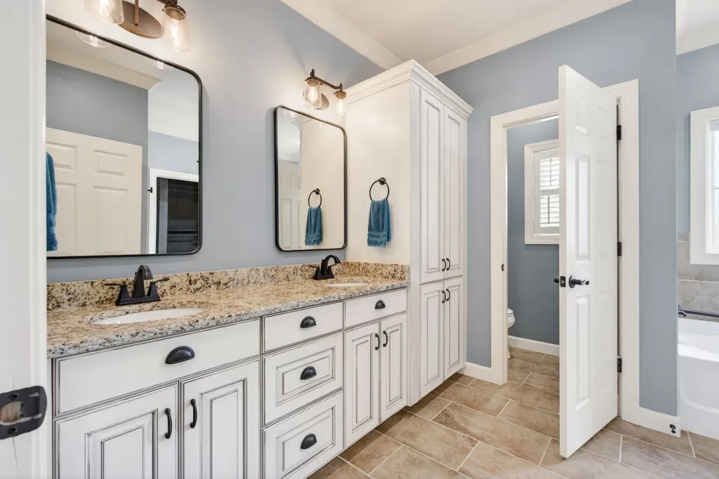 4068 Charlton Square Cookeville TN 38501