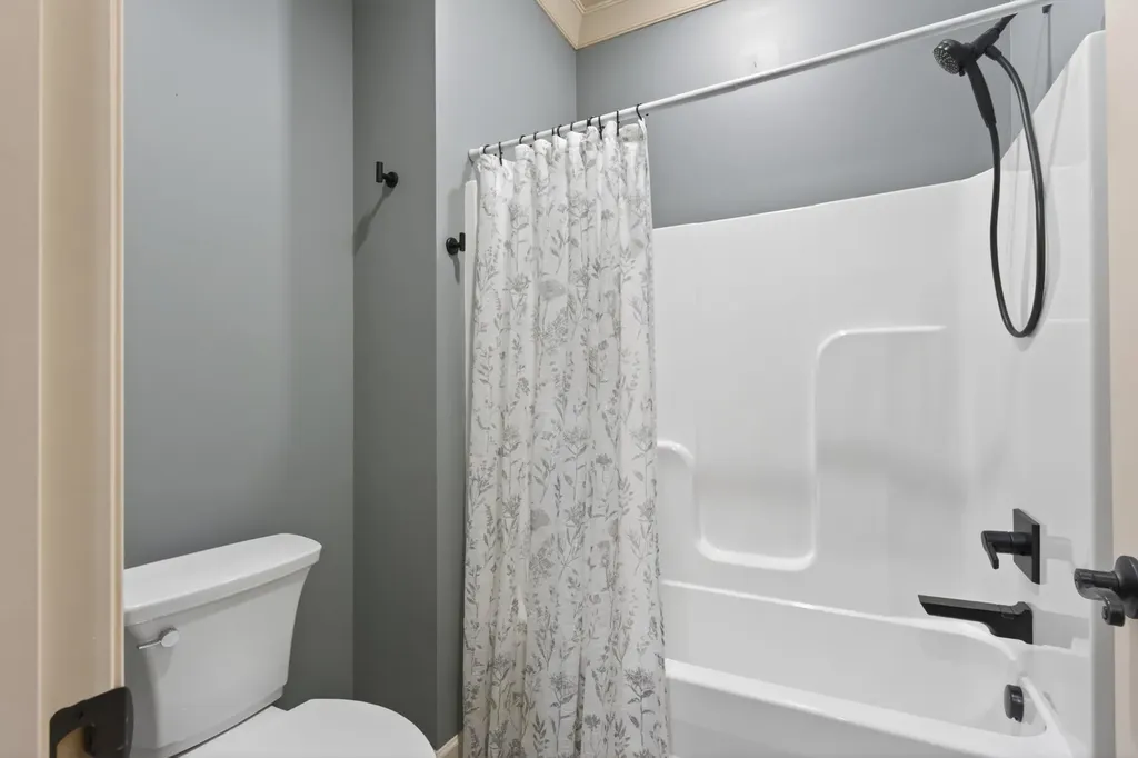 4068 Charlton Square Cookeville TN 38501