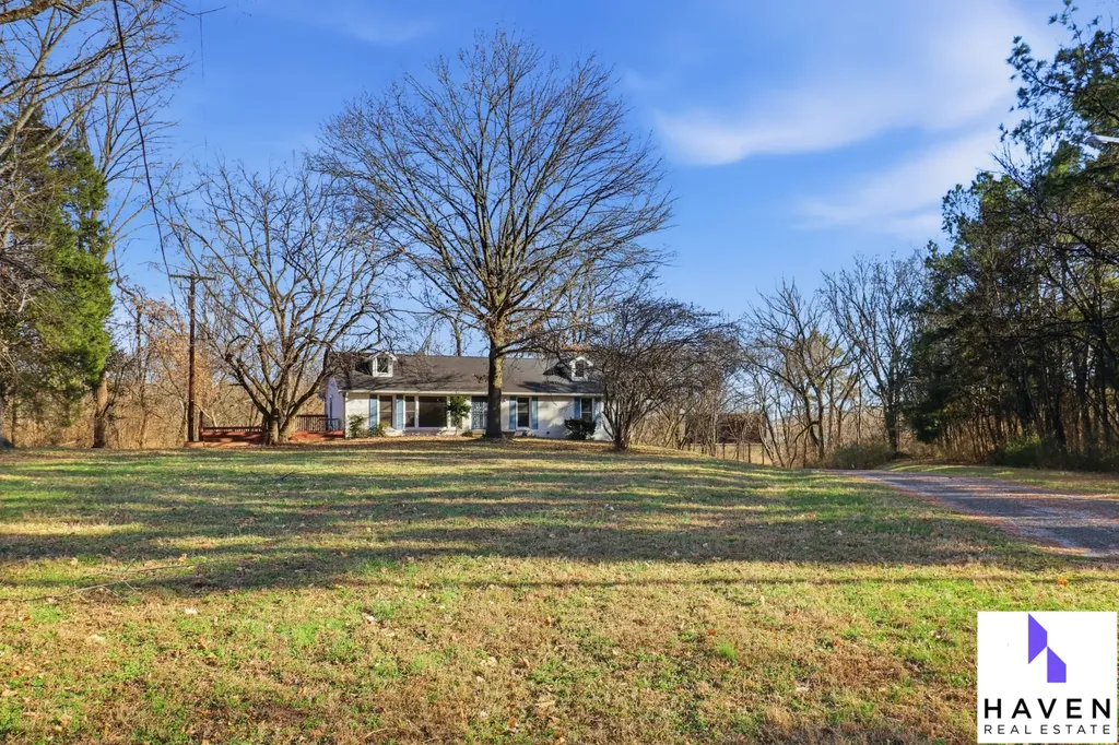 5090 Blue Hole Road Antioch TN 37013