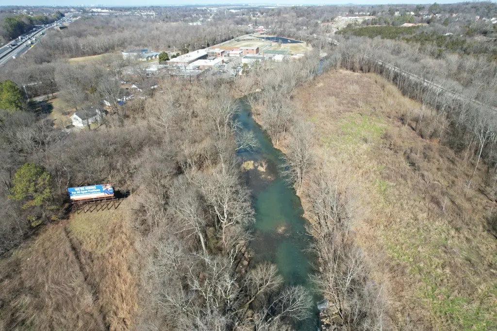 5090 Blue Hole Road Antioch TN 37013