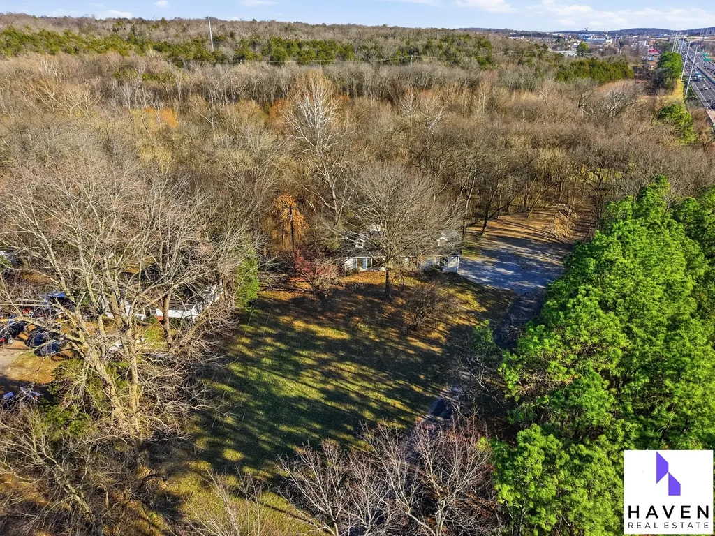 5090 Blue Hole Road Antioch TN 37013