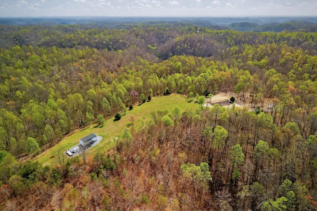 1772 S Fork Road Whitleyville TN 38588