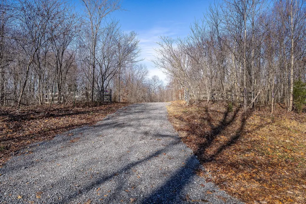 1772 S Fork Road Whitleyville TN 38588