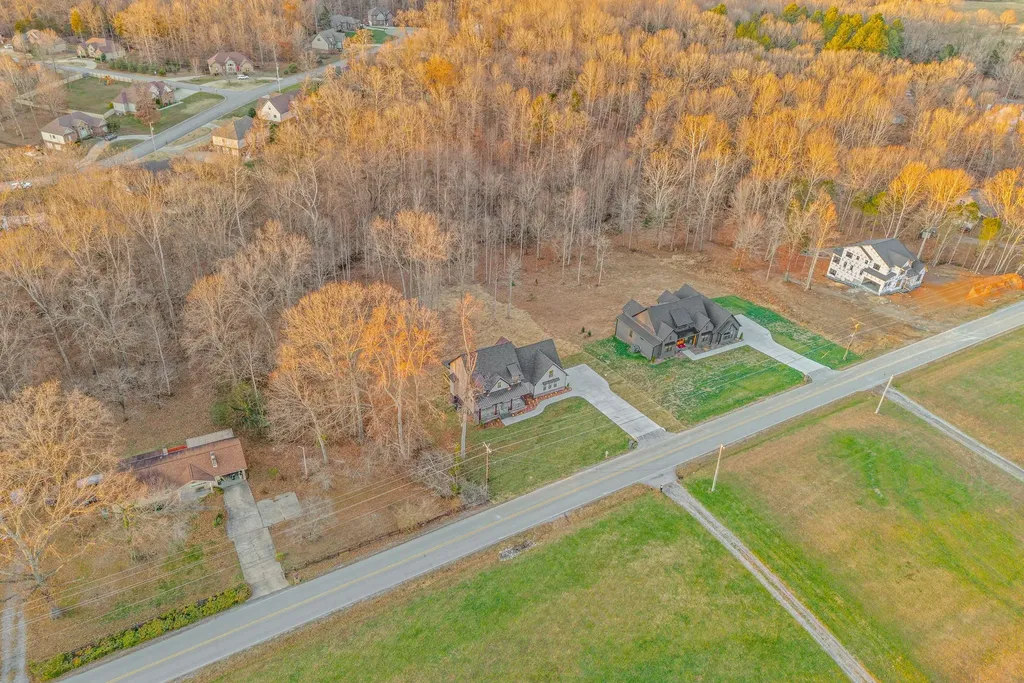 1319 Shady Grove Road Clarksville TN 37043