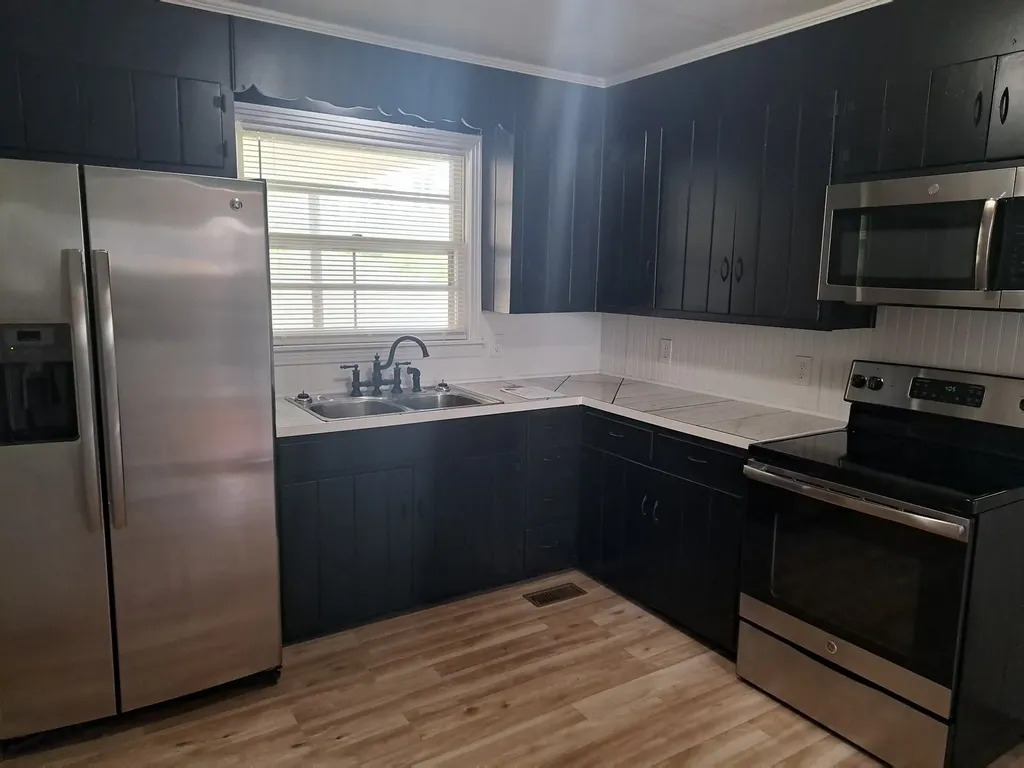 204 Sharon Circle Columbia TN 38401