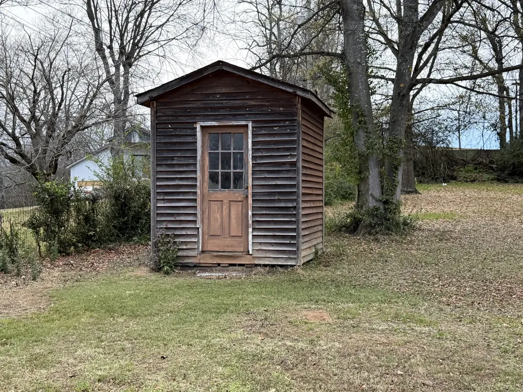 204 Sharon Circle Columbia TN 38401