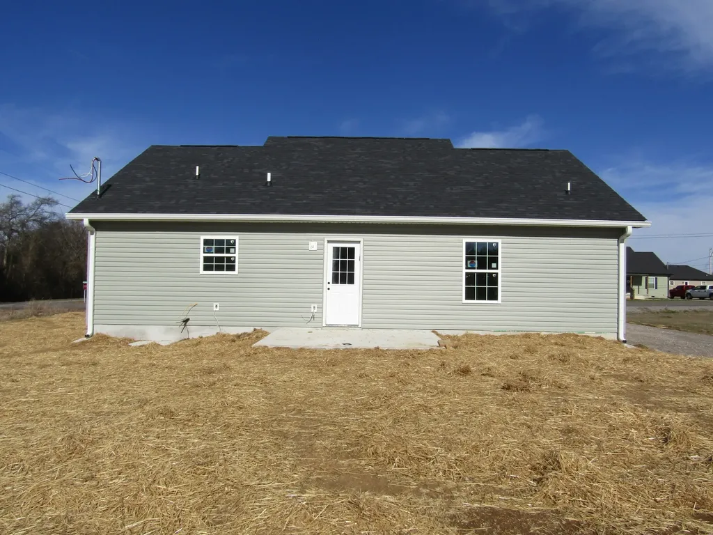 1601 Alan Perryman Avenue Lewisburg TN 37091