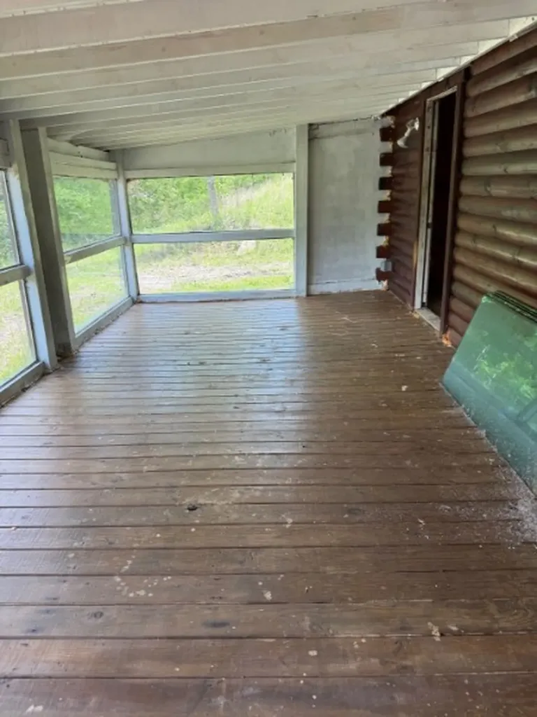 221 Friendship Hollow Road, S Pleasant Shade TN 37145