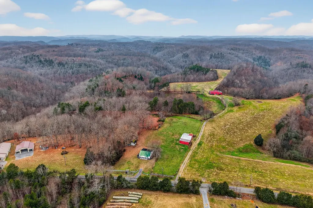 2578 Pea Ridge Road Liberty TN 37095