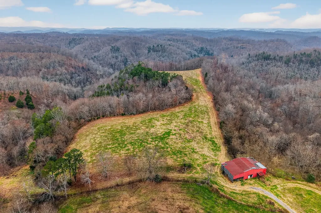2578 Pea Ridge Road Liberty TN 37095