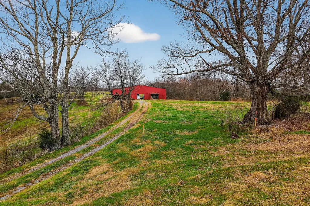 2578 Pea Ridge Road Liberty TN 37095