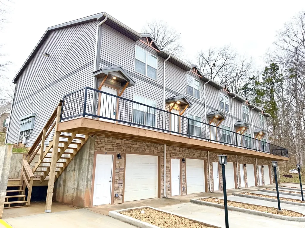 511 Glenstone Springs Drive Clarksville TN 37043