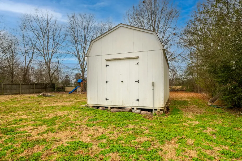 117 Carter Blake Road Tullahoma TN 37388