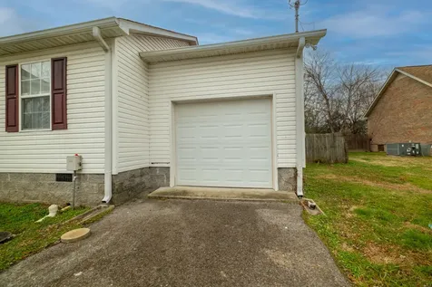 117 Carter Blake Road Tullahoma TN 37388
