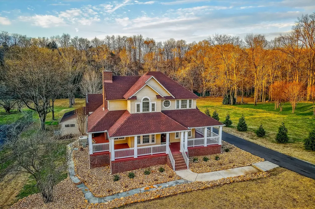 962 Indian Mound Drive Mcminnville TN 37110