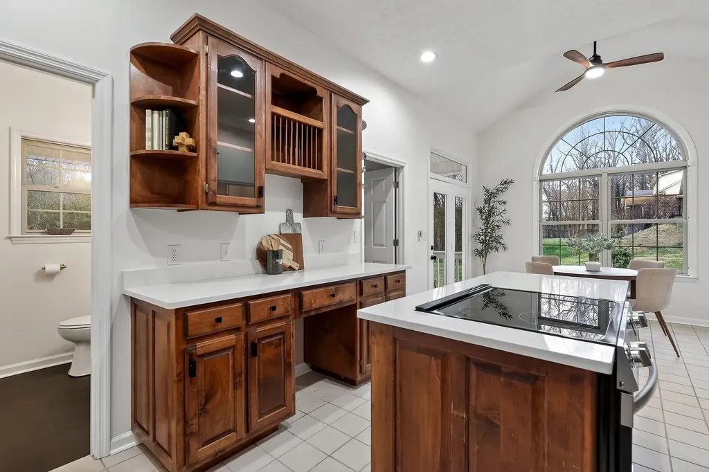 962 Indian Mound Drive Mcminnville TN 37110