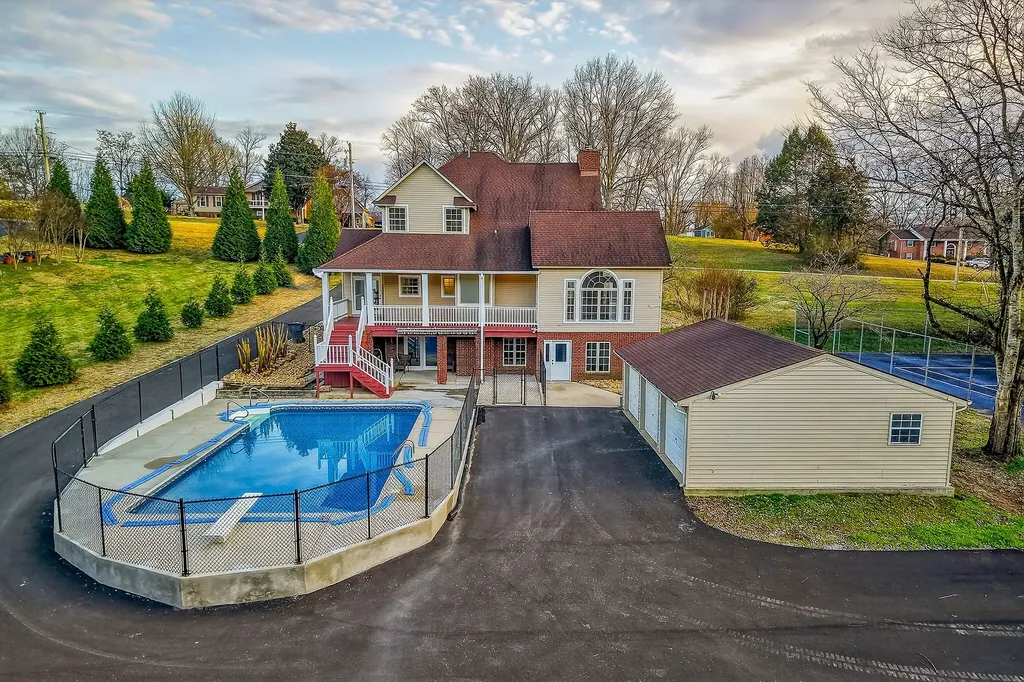 962 Indian Mound Drive Mcminnville TN 37110