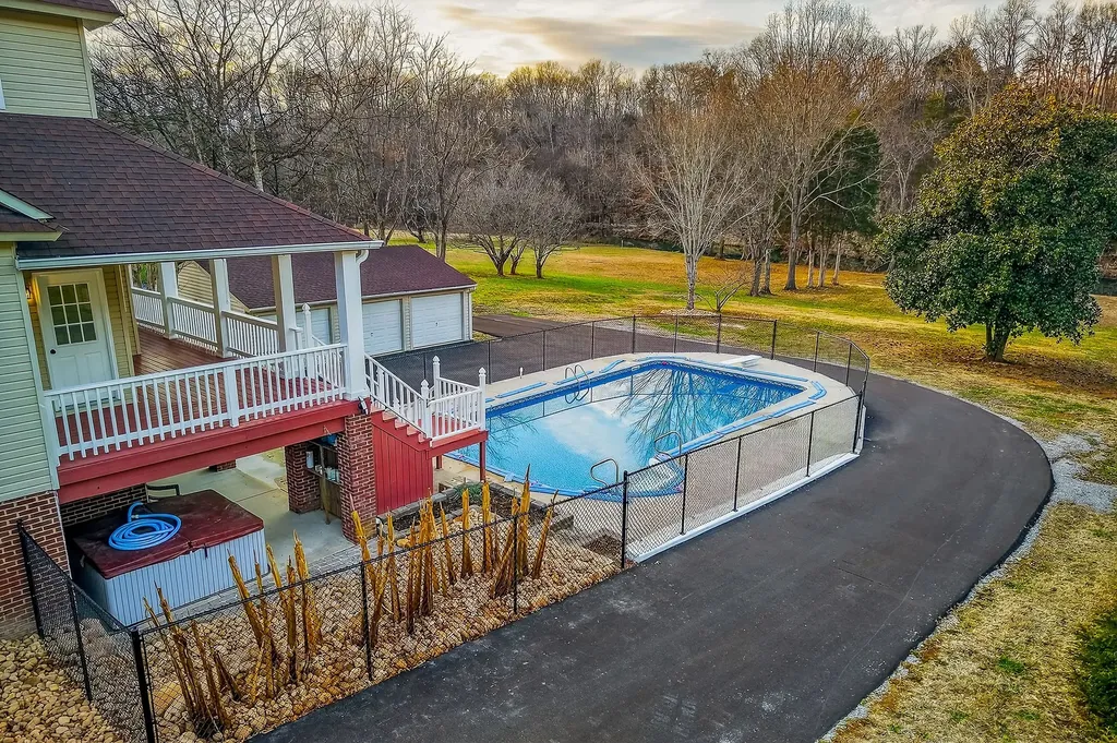 962 Indian Mound Drive Mcminnville TN 37110
