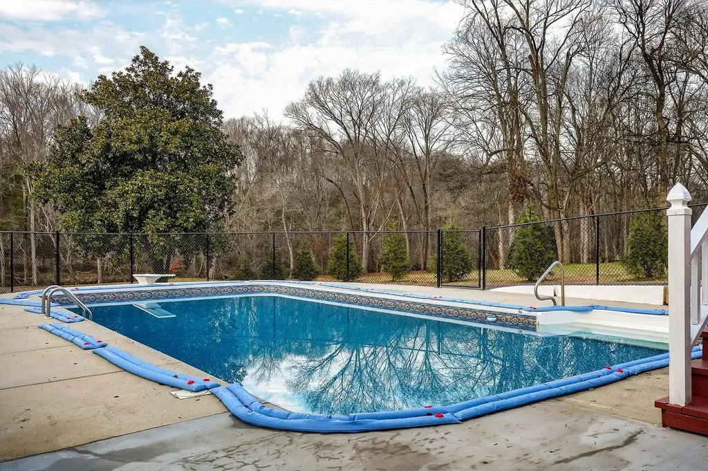 962 Indian Mound Drive Mcminnville TN 37110