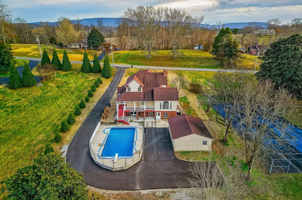 962 Indian Mound Drive Mcminnville TN 37110