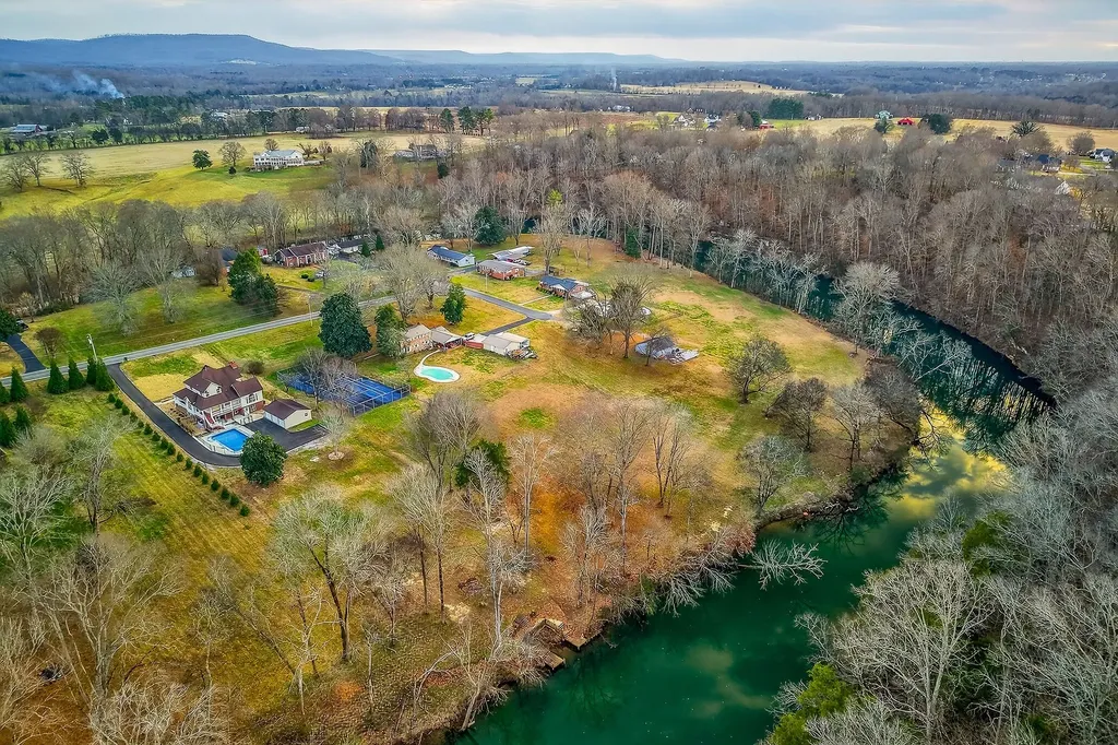 962 Indian Mound Drive Mcminnville TN 37110