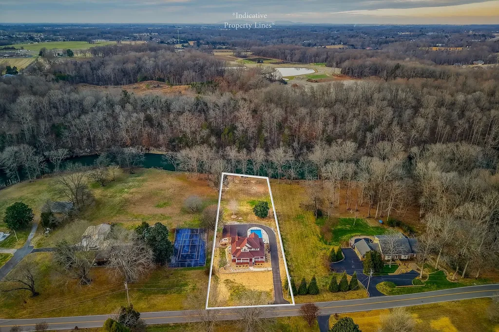 962 Indian Mound Drive Mcminnville TN 37110