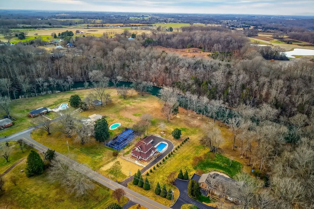 962 Indian Mound Drive Mcminnville TN 37110