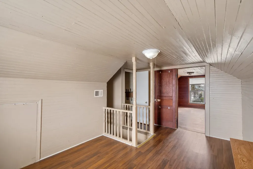 699 Oak Street Lafayette TN 37083