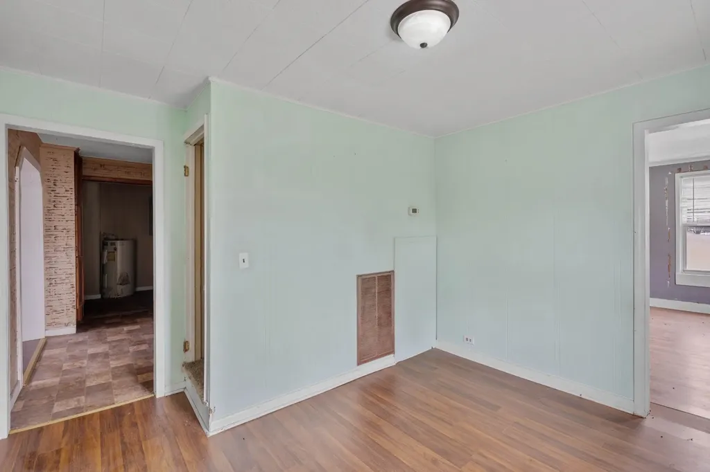 699 Oak Street Lafayette TN 37083