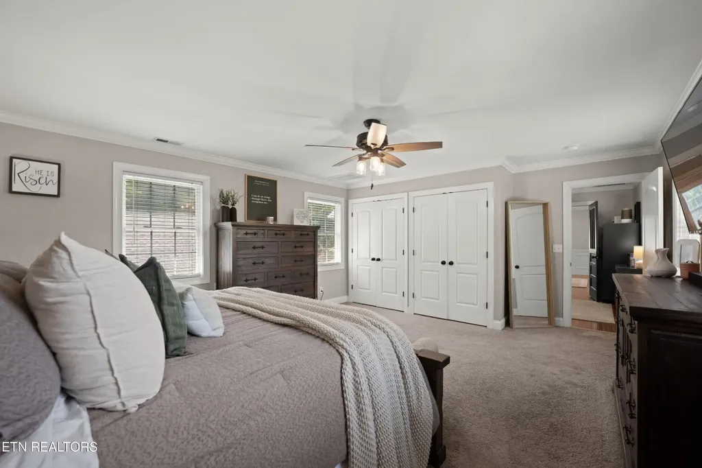1913 E Union Valley Road Seymour TN 37865