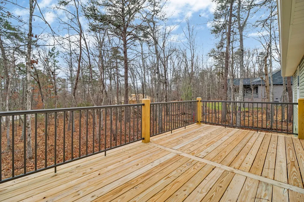 154 Adler Lane Crossville TN 38558